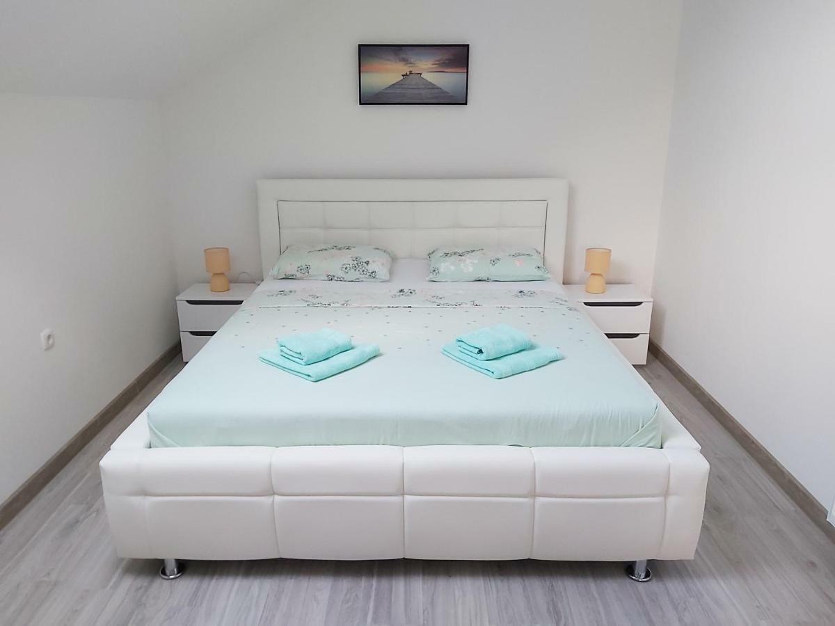 Apartmani Brigita Korenica Extérieur photo