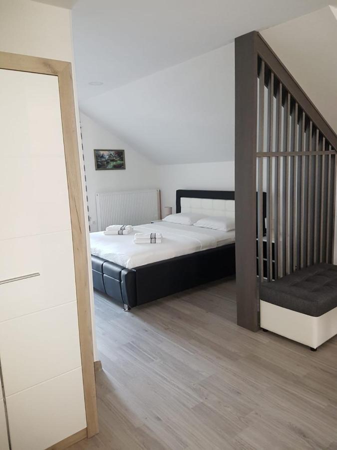 Apartmani Brigita Korenica Extérieur photo